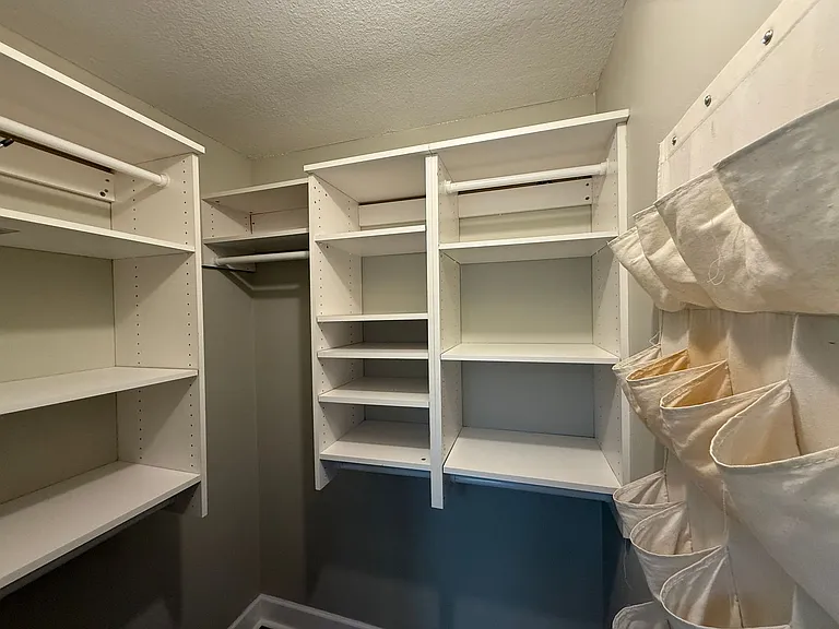 801 Heather Glen Cir — Photo 10