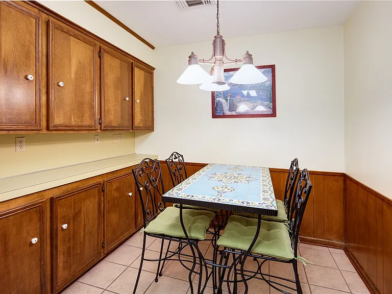 2902 Chaparral Cir — Photo 10