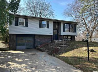 1002 6th Ave, Silvis, IL 61282