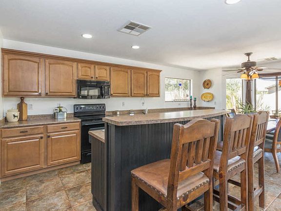 4th image of 2839 N 106th Ave