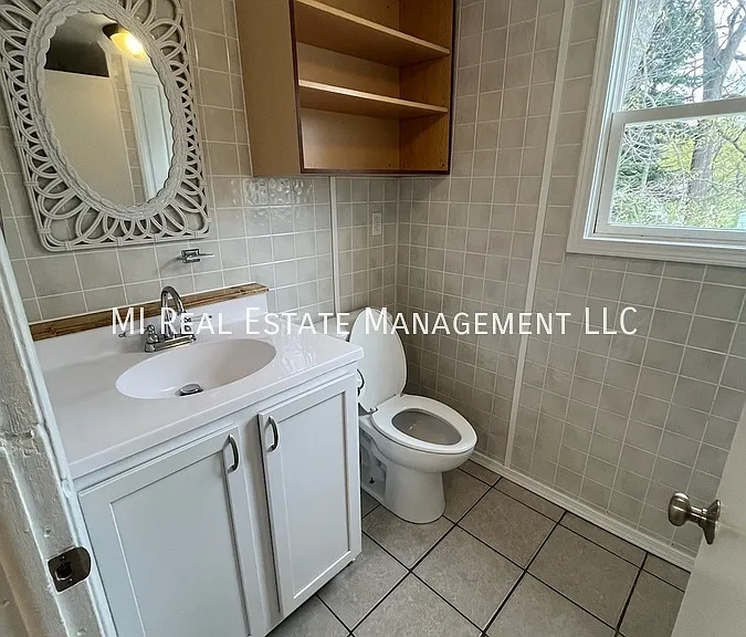 212 E Grant St #2 — Photo 3
