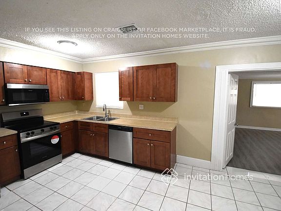 5th image of 2421 Largo Dr