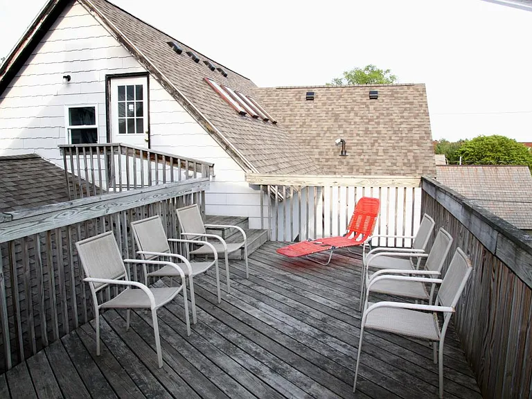 134 Woodlawn Ave #4 — Photo 2