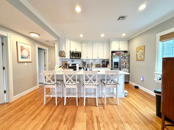 37 Moseley St #3, Dorchester, MA 02125