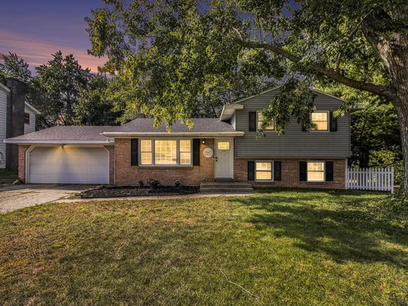 7445 Westwood Dr, Jenison, MI 49428