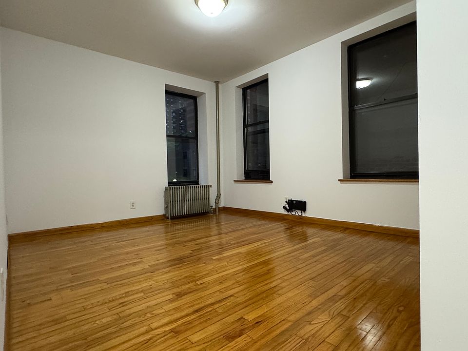 1st image of 247 E 94th St APT 3