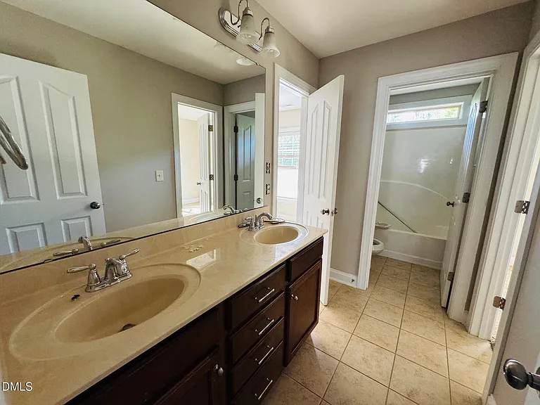 3913 Wedonia Dr — Photo 22