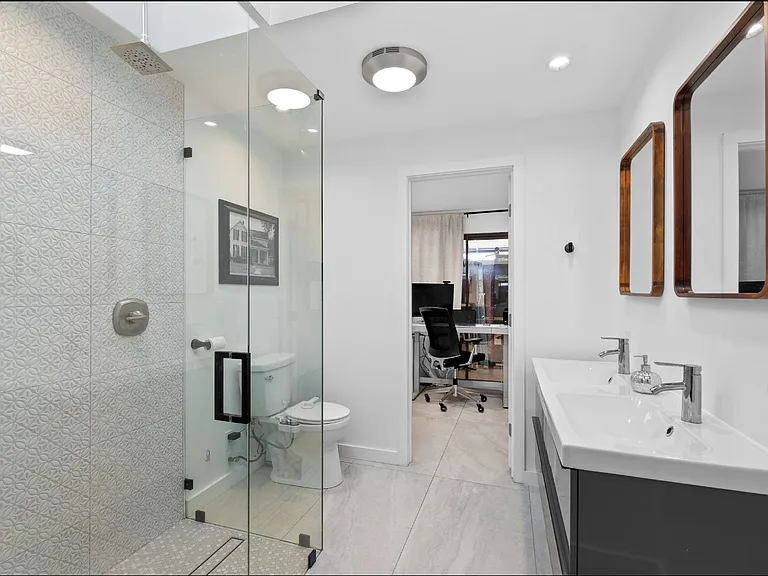 7 Gingertree Ln — Photo 9