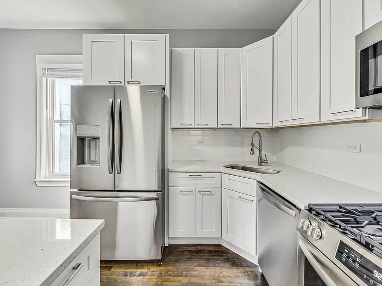 2037 N Spaulding Ave #1 — Photo 4