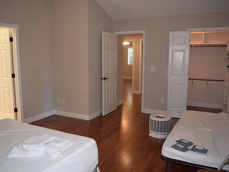 1657 Stone Way — Photo 9