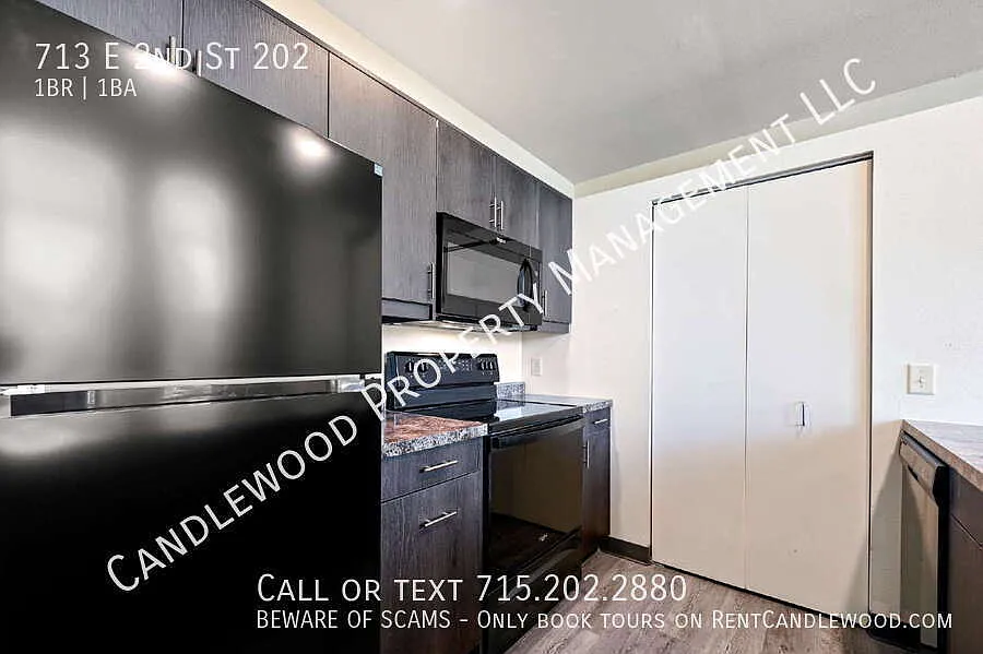 Historic, Unique, Timeless 1 Bedroom Available September 5th! — Photo 3
