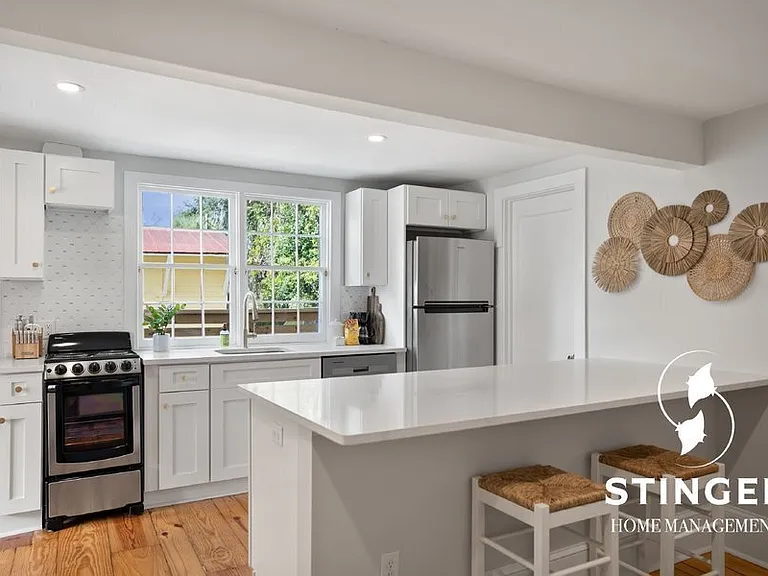 606 Carteret St #2 — Photo 3