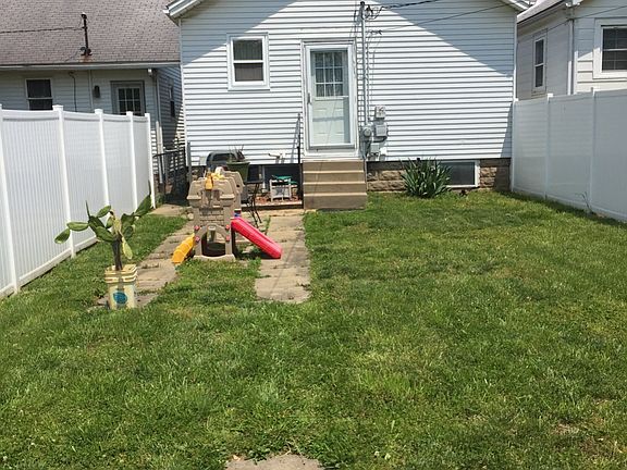 4th image of 723 E Missouri St