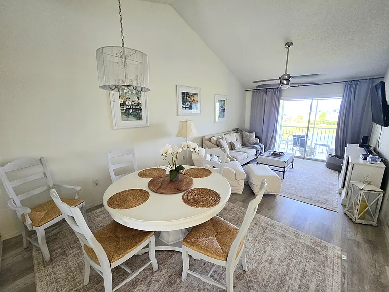 840 Audubon Dr — Photo 4