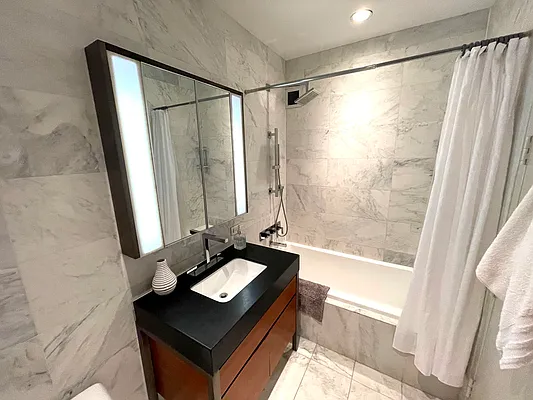 Rented by Viza Group, Inc | media 19