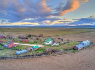 575 Road 2 NW, Waterville, WA 98858