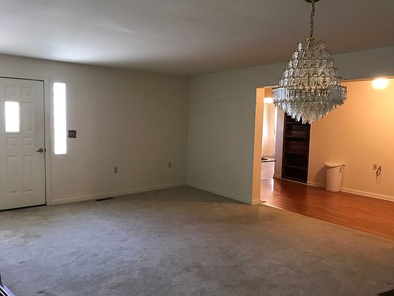 Living/dining room