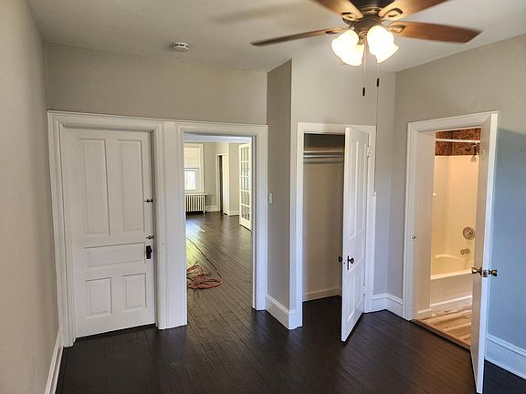 4th image of 28 Lincoln Ave Floor 1