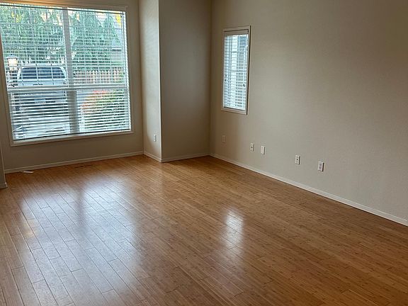 2nd image of 9008 NE 54th St Unit 40