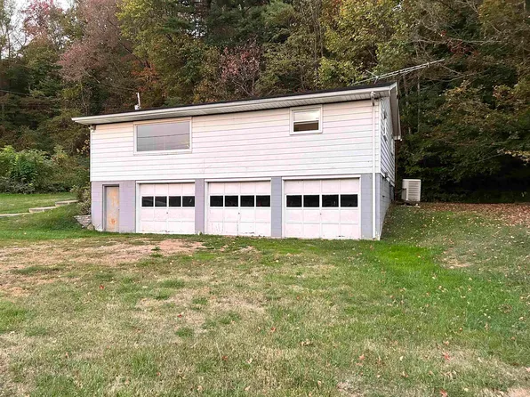 63 Dundee Dr, Greenup, KY 41144
