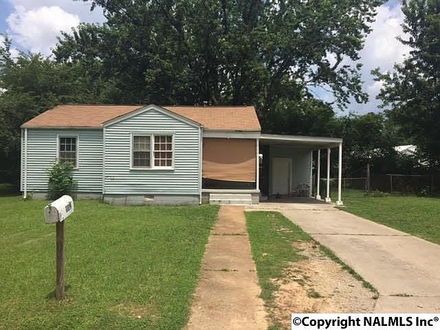 1st image of 809 Linwood Dr NW