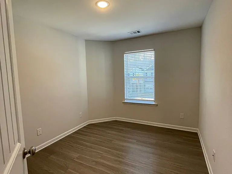 12 Saint Augustine Way — Photo 14