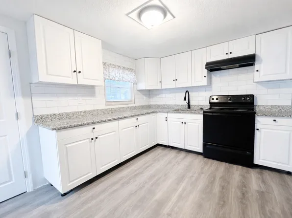 36 Candice St, Clinton, MA 01510
