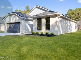 2836 Honduras Dr, Gautier, MS 39553