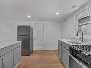 17 Maplewood Ave, Warwick, RI 02889