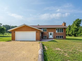 3019 Palmer Rd, Albany, IL 61230