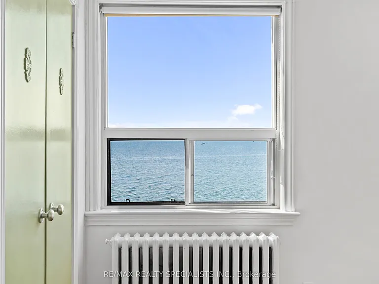 2697 Lake Shore Blvd W #25 — Photo 24