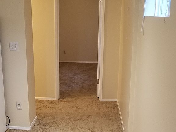 5th image of 5037 Brooklyn Ave NE APT B