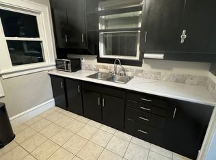 2507 B Ave NE, Cedar Rapids, IA 52402