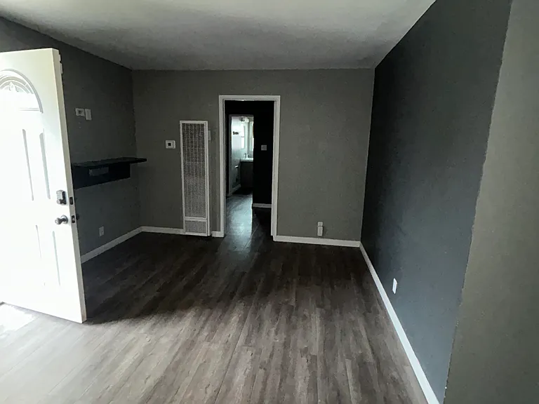 361 S Muriel Dr — Photo 3