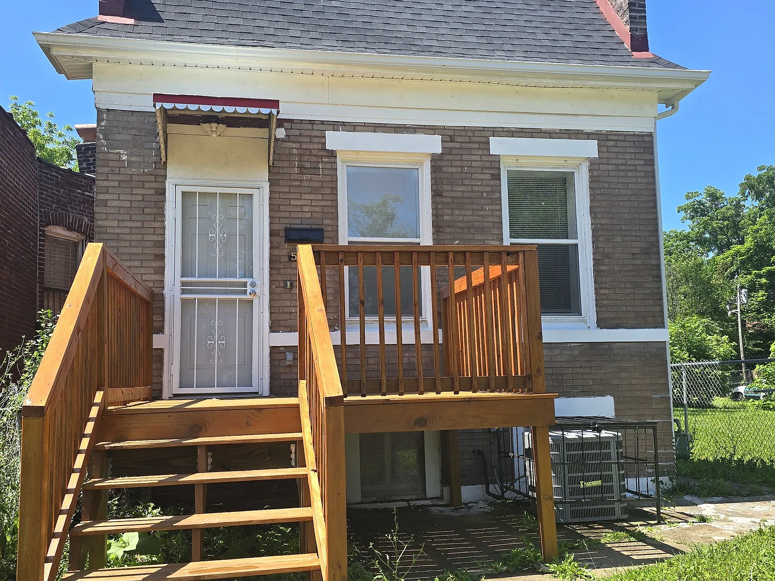 5608 Wabada Avenue - 1 — Photo 3