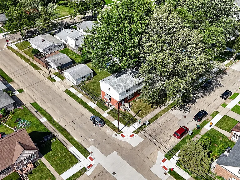1705 E Granet Ave — Photo 38