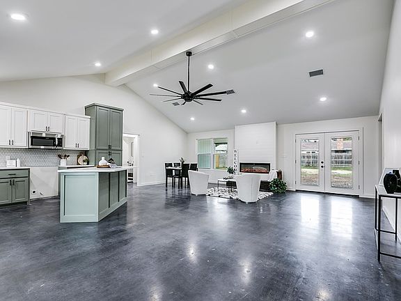3rd image of 3806 Inglewood Dr
