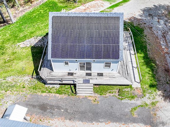 3rd image of 421 Finntown Road