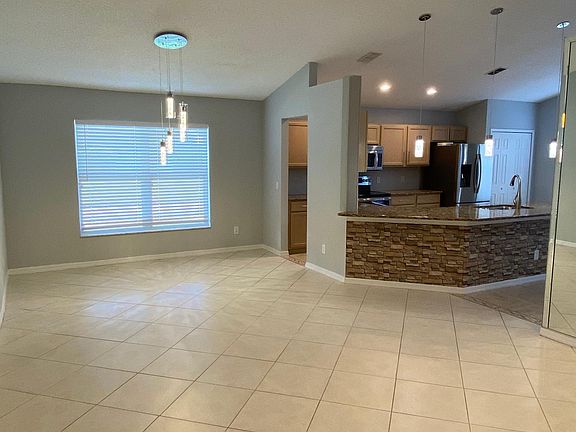 3rd image of 129 Prairie Dune Way