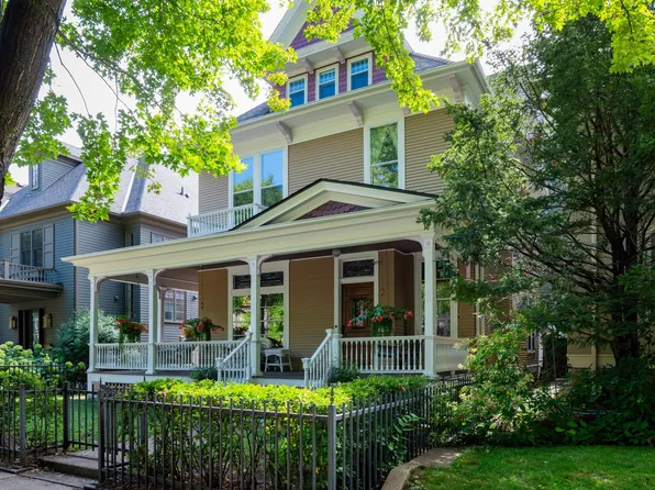 832 Fairmount Ave, Saint Paul, MN 55105