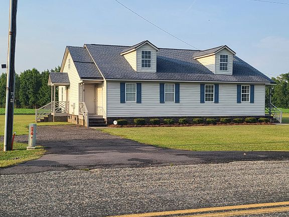 3rd image of 174 Retired Ave