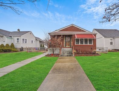 10349 S Troy St, Chicago, IL, 60655