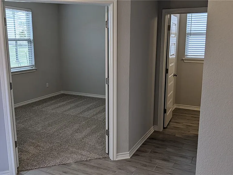 2329 Pecan Island Dr — Photo 5