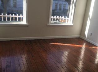 2373 31st St, Astoria, NY 11105