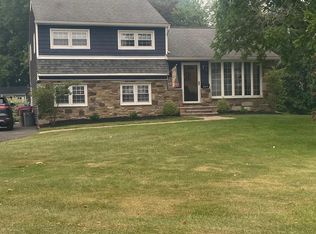 237 Poplar Rd, Warminster, PA 18974