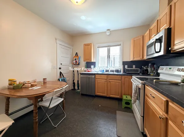 288 Boston Ave, Medford, MA
