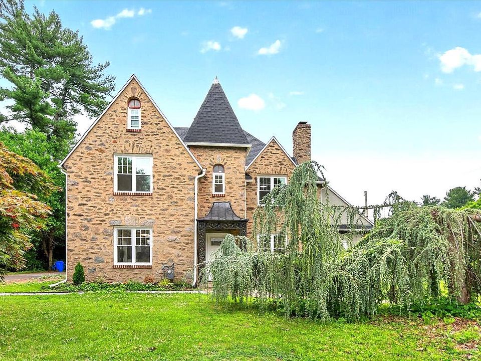 1st image of 401 Carlton Ave