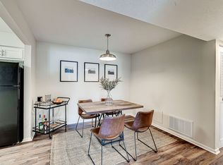 8055 Crossing Dr #8103C, Indianapolis, IN 46227