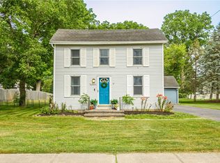 1948 Five Mile Line Rd, Penfield, NY 14526