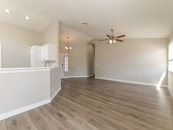 5th image of 615 King Revere Ct